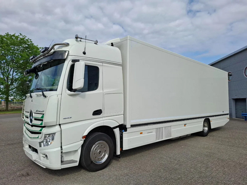 Mercedes-Benz Actros 1843 / GERMAN FLOWER TRUCK / 162021 KM / ISOLATED BOX / COOL & HEATED / NAVI / PLATFORM 1500 KG / TOP CONDITION / FULL-AI - Zelfrijdende verkoopwagen: afbeelding 1 Mercedes-Benz Actros 1843 / GERMAN FLOWER TRUCK / 162021 KM / ISOLATED BOX / COOL & HEATED / NAVI / PLATFORM 1500 KG / TOP CONDITION / FULL-AI - Zelfrijdende verkoopwagen: afbeelding 1