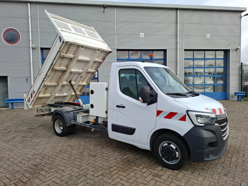 Renault Master / TIPPER / ONLY:59243 KM / NAVI / AIRCO / TEMPOMAAT / MANUAL / EURO-6 / 2021 - Kipper bestelwagen: afbeelding 3 Renault Master / TIPPER / ONLY:59243 KM / NAVI / AIRCO / TEMPOMAAT / MANUAL / EURO-6 / 2021 - Kipper bestelwagen: afbeelding 3