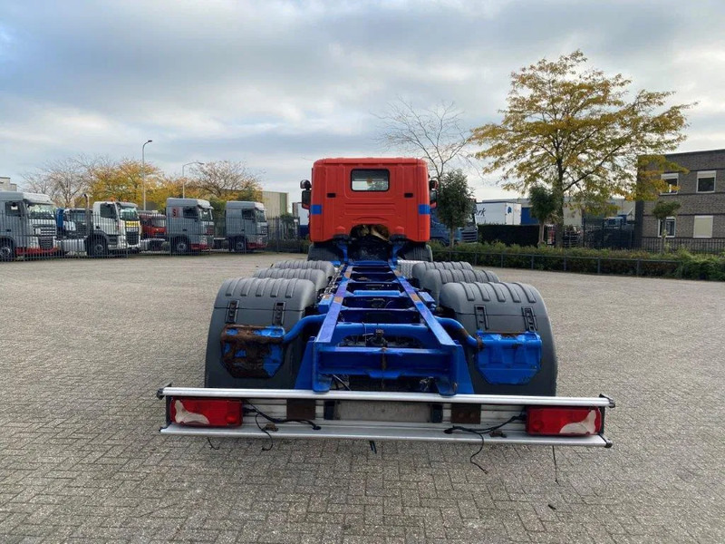 Scania G400 / 8X4 / 9TON FRONT AXLE / PTO / LIFT+LENKACHSE / ALCOA'S / AIRCO / MANUAL / EURO-5 / 2011 - Chassis vrachtwagen: afbeelding 4 Scania G400 / 8X4 / 9TON FRONT AXLE / PTO / LIFT+LENKACHSE / ALCOA'S / AIRCO / MANUAL / EURO-5 / 2011 - Chassis vrachtwagen: afbeelding 4