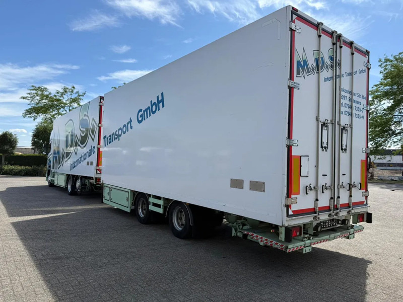 Scania R450 / RETARDER / ISOLATED GERMAN FLOWER COMBI / THROUGH-LOADING SYSTEM / SMART TACHO / 2XPLATFORM / LIFT+LENKACHSE / LWDS / EUR - Koelwagen vrachtwagen: afbeelding 3 Scania R450 / RETARDER / ISOLATED GERMAN FLOWER COMBI / THROUGH-LOADING SYSTEM / SMART TACHO / 2XPLATFORM / LIFT+LENKACHSE / LWDS / EUR - Koelwagen vrachtwagen: afbeelding 3