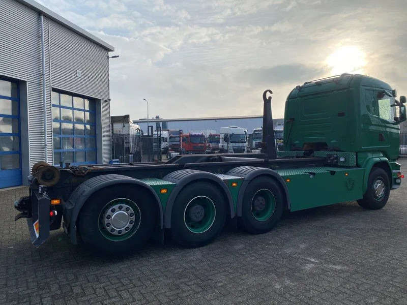 Scania R520 V8 / 8X4 / BIG AXLE / AJK HOOKLIFT 30TON / LIFT+LENKACHSE / NAVI / LEATHER / FULL-AIR / AUTOMATIC / EURO-6 / 2015 - Haakarmsysteem vrachtwagen: afbeelding 5 Scania R520 V8 / 8X4 / BIG AXLE / AJK HOOKLIFT 30TON / LIFT+LENKACHSE / NAVI / LEATHER / FULL-AIR / AUTOMATIC / EURO-6 / 2015 - Haakarmsysteem vrachtwagen: afbeelding 5