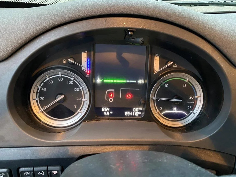 Trekker DAF CF370 / NICE CLEAN NL TRUCK / TYRES 80% / AUTOMATIC / EURO-6 / 2015: afbeelding 13