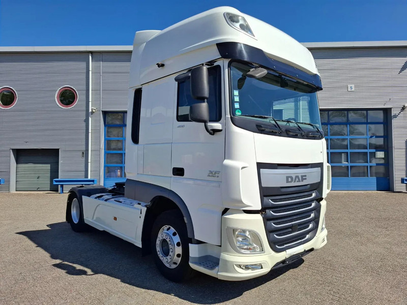 DAF XF106-460 / INTARDER / DOUBLE TANK / PARKCOOL / TUV:12-04-2026 / ACC / LWDS / ALCOA / AUTOMATIC / EURO-6 / 2017 - Trekker: afbeelding 2 DAF XF106-460 / INTARDER / DOUBLE TANK / PARKCOOL / TUV:12-04-2026 / ACC / LWDS / ALCOA / AUTOMATIC / EURO-6 / 2017 - Trekker: afbeelding 2