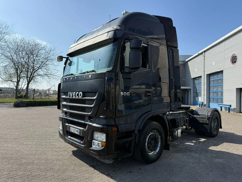 Iveco Stralis 500 / INTARDER / PARKCOOL / FRIDGE / 2XBED / AIRCO / SMART TACHO / AUTOMATIC / EURO-4 / 2008 - Trekker: afbeelding 1 Iveco Stralis 500 / INTARDER / PARKCOOL / FRIDGE / 2XBED / AIRCO / SMART TACHO / AUTOMATIC / EURO-4 / 2008 - Trekker: afbeelding 1