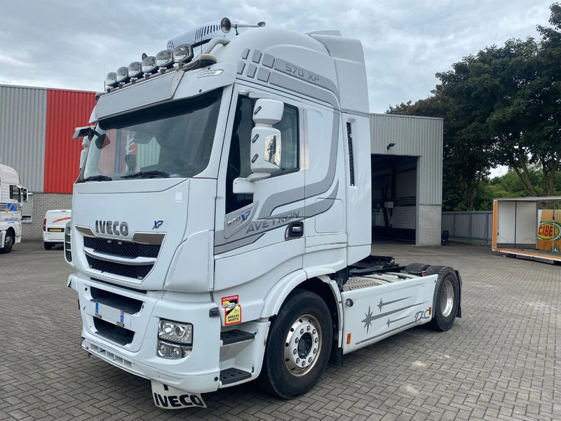 Iveco Stralis 570 XP / ENGINE RUNNING / INTARDER / PARKCOOL / DOUBLE TANK / NAVI / LEATHER / ONLY:749717 KM / ALCOA / EURO-6 / 2017 - Trekker: afbeelding 1 Iveco Stralis 570 XP / ENGINE RUNNING / INTARDER / PARKCOOL / DOUBLE TANK / NAVI / LEATHER / ONLY:749717 KM / ALCOA / EURO-6 / 2017 - Trekker: afbeelding 1
