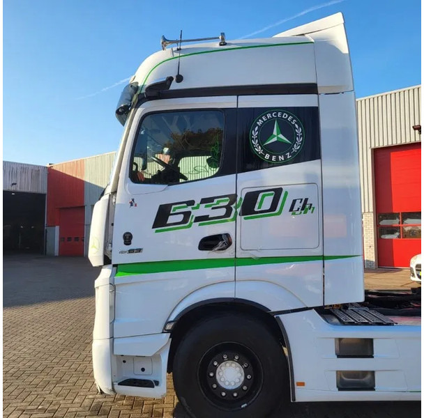 Mercedes-Benz ACTROS 1863 / ENGINE RUNNING / RETARDER / PARK-COOL /HYDRAULICS / ONLY: 268593KM / GIGA-SPACE / MIRRORCAM / AUTOMATIC / EURO-6 / - Trekker: afbeelding 4 Mercedes-Benz ACTROS 1863 / ENGINE RUNNING / RETARDER / PARK-COOL /HYDRAULICS / ONLY: 268593KM / GIGA-SPACE / MIRRORCAM / AUTOMATIC / EURO-6 / - Trekker: afbeelding 4