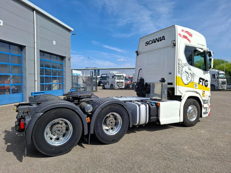 Scania NGS R650 V8 / 6X4 / RETARDER / 2X BIG AXLE / PARKCOOL / DOUBLE TANK / INLINER / FULL-AIR / ALCOA / LEATHER / NAVI / GEN2 V2 / EU - Trekker: afbeelding 5 Scania NGS R650 V8 / 6X4 / RETARDER / 2X BIG AXLE / PARKCOOL / DOUBLE TANK / INLINER / FULL-AIR / ALCOA / LEATHER / NAVI / GEN2 V2 / EU - Trekker: afbeelding 5