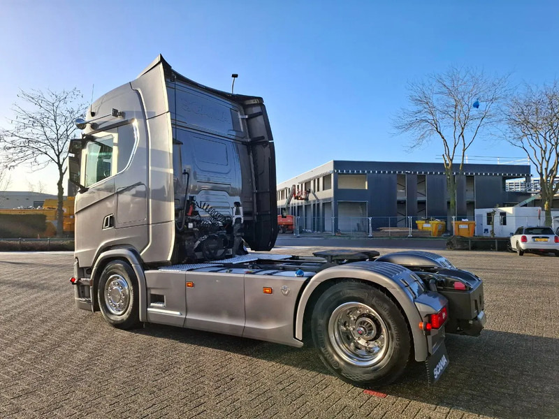 Scania NGS S520 V8 / RETARDER / HYDRAULICS / I-PARKCOOL / ACC / FULL-AIR / TUV: 30-05-2026 / NAVI / LEATHER / AUTOMATIC / EURO-6C / 201 - Trekker: afbeelding 3 Scania NGS S520 V8 / RETARDER / HYDRAULICS / I-PARKCOOL / ACC / FULL-AIR / TUV: 30-05-2026 / NAVI / LEATHER / AUTOMATIC / EURO-6C / 201 - Trekker: afbeelding 3