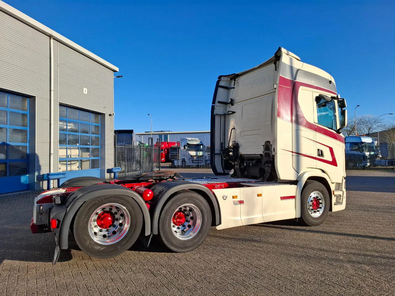 Scania NGS S650 V8 / BOOGIE / RETARDER / 633398KM / 9 TON FRONT AXLE / FULL-AIR / INLINER / LEATHER / ALCOA / NAVI / FRIDGE / EURO-6 / - Trekker: afbeelding 5 Scania NGS S650 V8 / BOOGIE / RETARDER / 633398KM / 9 TON FRONT AXLE / FULL-AIR / INLINER / LEATHER / ALCOA / NAVI / FRIDGE / EURO-6 / - Trekker: afbeelding 5