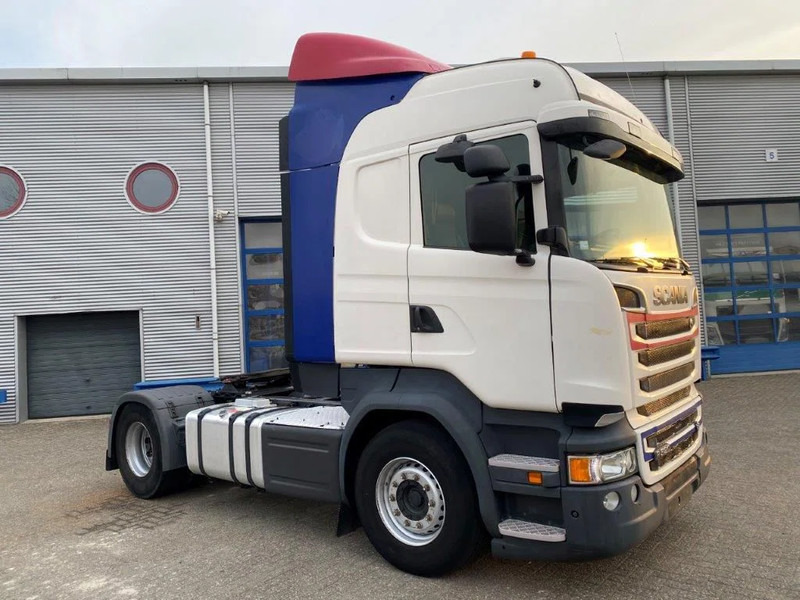 Scania R520 / RETARDER / DOUBLE TANK / AUTOMATIC / PARK-COOL / EURO-6 / 2015 - Trekker: afbeelding 2 Scania R520 / RETARDER / DOUBLE TANK / AUTOMATIC / PARK-COOL / EURO-6 / 2015 - Trekker: afbeelding 2