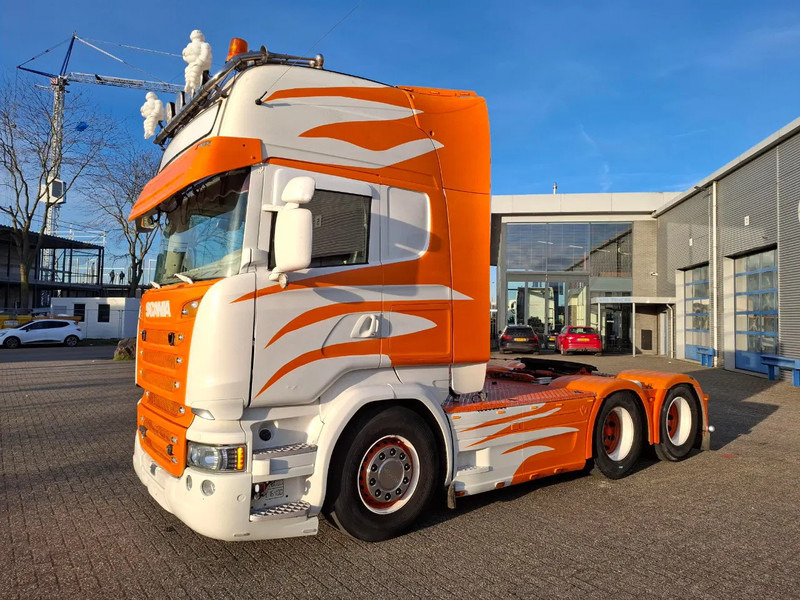 Scania R580 V8 / RETARDER / HYDRAULICS / TUV:06-08-2026 / FULL-AIR / LEATHER / XENON / AUTOMATIC / EURO-6 / 2014 - Trekker: afbeelding 1 Scania R580 V8 / RETARDER / HYDRAULICS / TUV:06-08-2026 / FULL-AIR / LEATHER / XENON / AUTOMATIC / EURO-6 / 2014 - Trekker: afbeelding 1