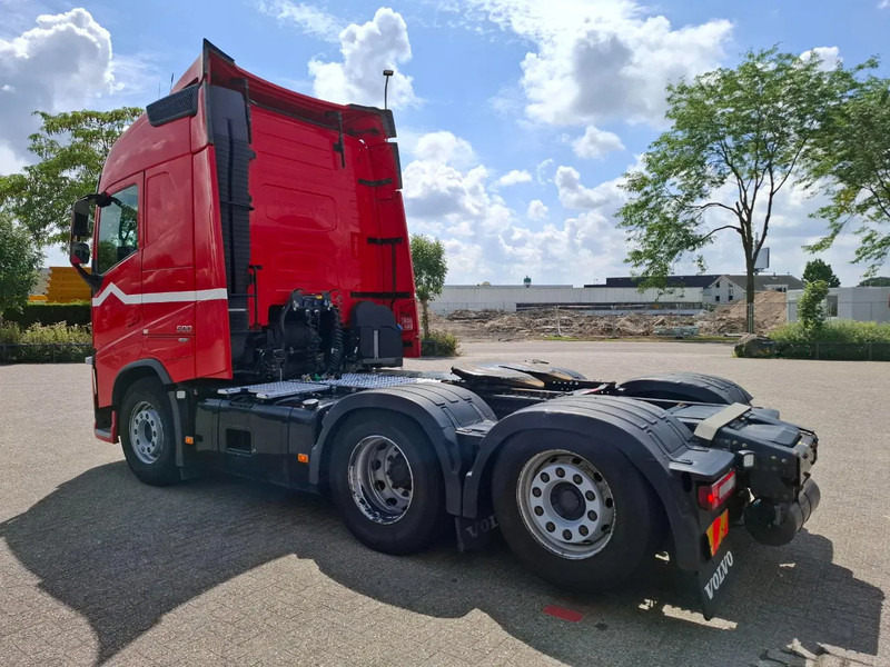 Volvo FH4-500 / VEB+ / ACC / LWDS / FRIDGE / FULL-AIR / 719722 KM / AUTOMATIC / EURO-6 / 2018 - Trekker: afbeelding 3 Volvo FH4-500 / VEB+ / ACC / LWDS / FRIDGE / FULL-AIR / 719722 KM / AUTOMATIC / EURO-6 / 2018 - Trekker: afbeelding 3
