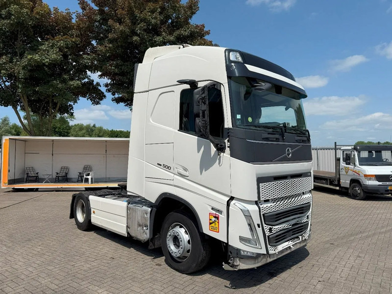 Volvo FH5-500 / ENGINE RUNNING / TURBO COMPOUND / ONLY:434243 KM / VEB+ / PARKCOOL / DOUBLE TANK / EURO-6 / 2021 - Trekker: afbeelding 2 Volvo FH5-500 / ENGINE RUNNING / TURBO COMPOUND / ONLY:434243 KM / VEB+ / PARKCOOL / DOUBLE TANK / EURO-6 / 2021 - Trekker: afbeelding 2
