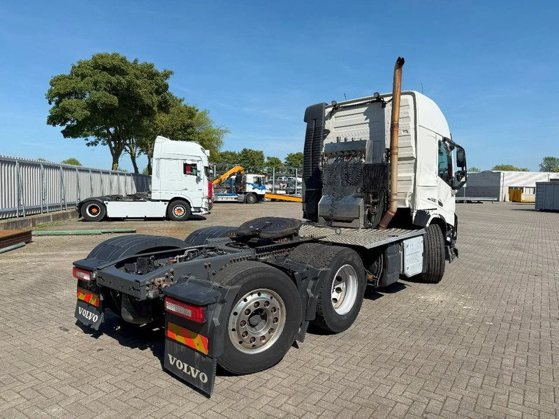 Volvo FM5-500 / ENGINE RUNNING / HYDRAULICS / DYNAMIC STEERING / ONLY:228169 KM / FULL-AIR / LIFT+LENKACHSE / VEB+ / ACC / LWDS / AUTO - Trekker: afbeelding 5 Volvo FM5-500 / ENGINE RUNNING / HYDRAULICS / DYNAMIC STEERING / ONLY:228169 KM / FULL-AIR / LIFT+LENKACHSE / VEB+ / ACC / LWDS / AUTO - Trekker: afbeelding 5