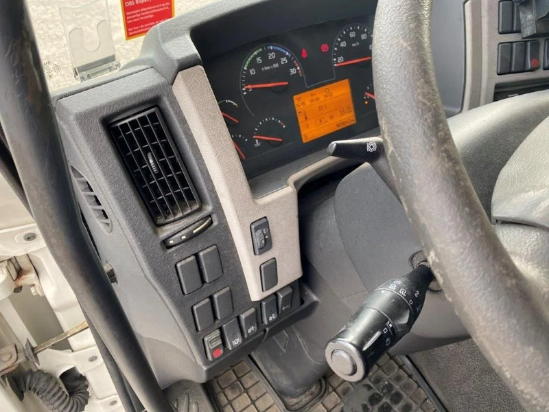 Bakwagen Volvo FE320 ONLY-463904-KM / CLOSED BOX / LOAD LIFT / AUTOMATIC / SIDE DOORS / EURO-6 / 2014: afbeelding 16