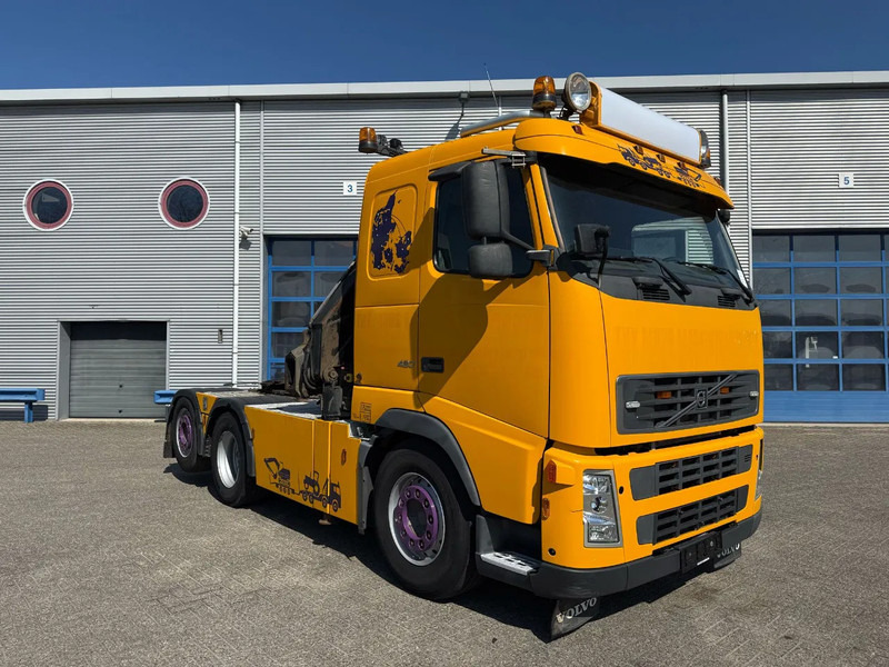 Volvo FH12-420 / CRANE AMCO VEBA V8204S / REMOTE / XENON / AIRCO / ANALOGE TACHO / MANUAL / EURO-3 / 2003 - Kraanwagen: afbeelding 4 Volvo FH12-420 / CRANE AMCO VEBA V8204S / REMOTE / XENON / AIRCO / ANALOGE TACHO / MANUAL / EURO-3 / 2003 - Kraanwagen: afbeelding 4