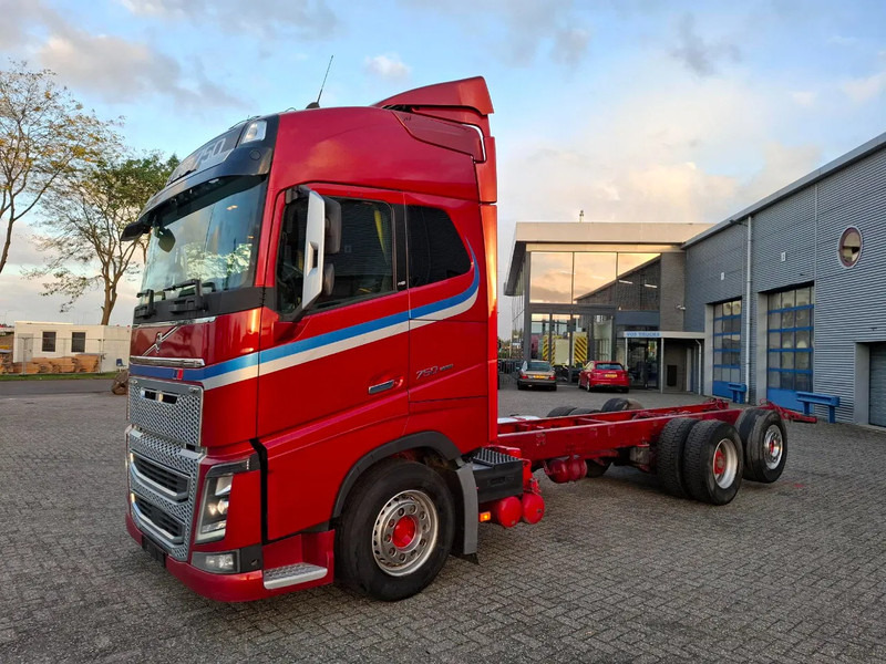 Volvo FH16-750 / BIG AXLE / VEB+ / ONLY:679711 KM / TECHNICAL 70TON / 9TON FRONT AXLE / INLINER / FULL-AIR / AUTOMATIC / EURO-6 / 2018 - Chassis vrachtwagen: afbeelding 1 Volvo FH16-750 / BIG AXLE / VEB+ / ONLY:679711 KM / TECHNICAL 70TON / 9TON FRONT AXLE / INLINER / FULL-AIR / AUTOMATIC / EURO-6 / 2018 - Chassis vrachtwagen: afbeelding 1