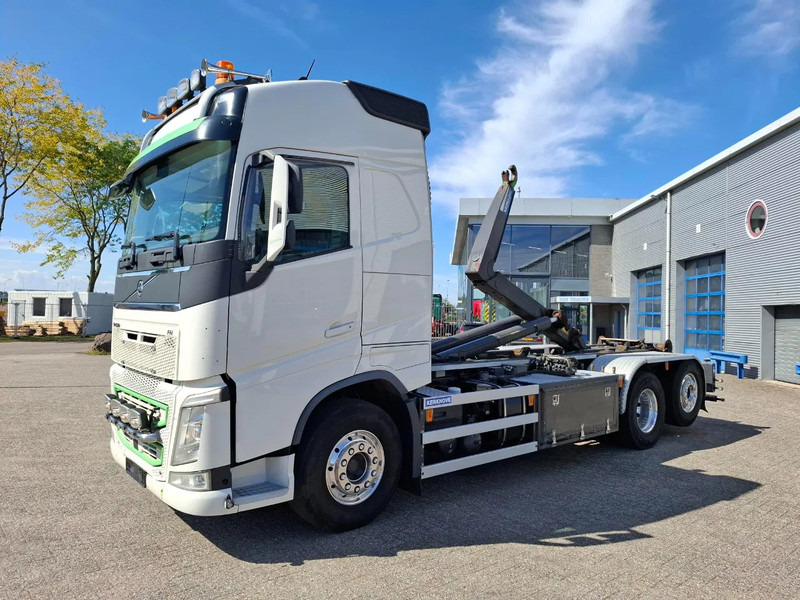 Volvo FH4-500 / VEB+ / HOOK 22 TON / LIFT+LENKACHSE / TUV:02-02-2026 / FULL-AIR / LWDS / NAVI / ALCOA / AUTOMATIC / EURO-6 / 2017 - Haakarmsysteem vrachtwagen: afbeelding 2 Volvo FH4-500 / VEB+ / HOOK 22 TON / LIFT+LENKACHSE / TUV:02-02-2026 / FULL-AIR / LWDS / NAVI / ALCOA / AUTOMATIC / EURO-6 / 2017 - Haakarmsysteem vrachtwagen: afbeelding 2