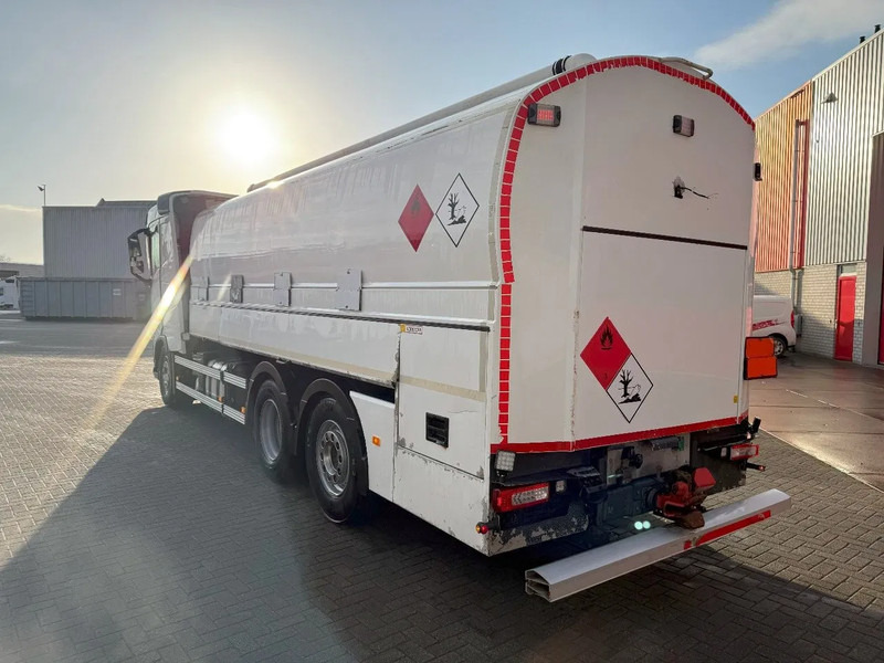 Volvo FH5-500 6X2 / ENGINE RUNNING / LIFT+LENKACHSE / FULL AIR / ADR / EUROTANK / 9-TON FRONT AXLE / EURO-6 / 2022 - Tankwagen: afbeelding 3 Volvo FH5-500 6X2 / ENGINE RUNNING / LIFT+LENKACHSE / FULL AIR / ADR / EUROTANK / 9-TON FRONT AXLE / EURO-6 / 2022 - Tankwagen: afbeelding 3