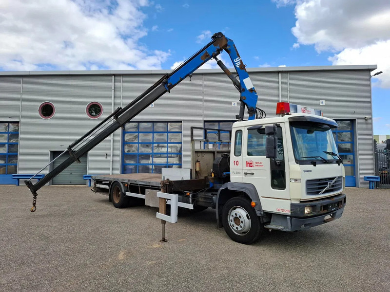 Volvo FL6-220 / HMF 910 / REMOTE / ONLY:493620 KM / AIRCO / FULL-AIR / MANUAL / EURO-3 / 2003 - Kraanwagen: afbeelding 2 Volvo FL6-220 / HMF 910 / REMOTE / ONLY:493620 KM / AIRCO / FULL-AIR / MANUAL / EURO-3 / 2003 - Kraanwagen: afbeelding 2
