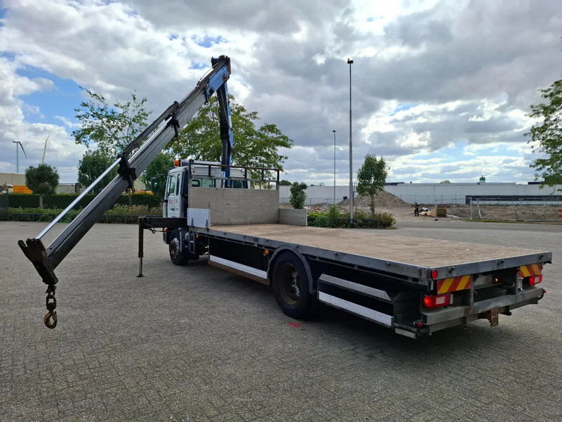 Volvo FL6-220 / HMF 910 / REMOTE / ONLY:493620 KM / AIRCO / FULL-AIR / MANUAL / EURO-3 / 2003 - Kraanwagen: afbeelding 3 Volvo FL6-220 / HMF 910 / REMOTE / ONLY:493620 KM / AIRCO / FULL-AIR / MANUAL / EURO-3 / 2003 - Kraanwagen: afbeelding 3