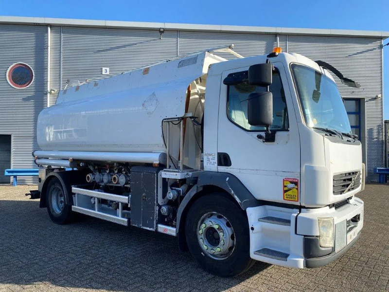 Volvo FL7-290 / 5 COMPARTIMENTS / 13000 LITER TOTAL / PUMP / AUTOMATIC / EURO-5 / 2009 - Tankwagen: afbeelding 2 Volvo FL7-290 / 5 COMPARTIMENTS / 13000 LITER TOTAL / PUMP / AUTOMATIC / EURO-5 / 2009 - Tankwagen: afbeelding 2