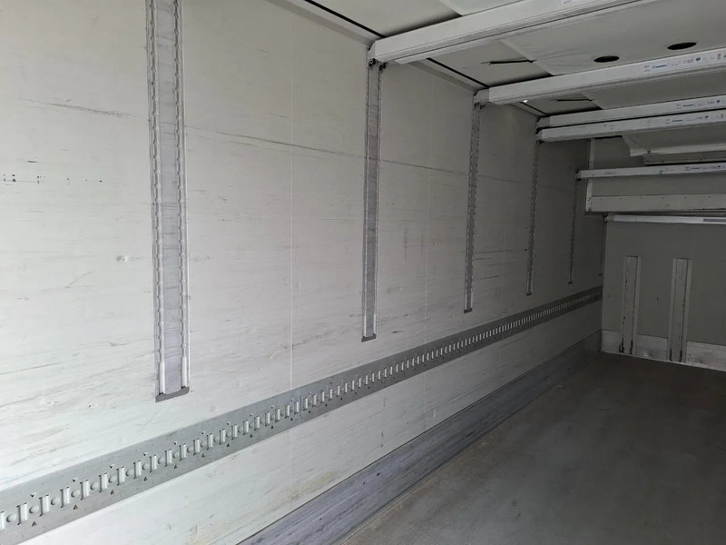 Isotherm vrachtwagen Volvo FM11-330 / VEB / LWDS / ONLY:442862 KM / CARRIER SUPRA 1250 / DOPPELSTOCK / PLATFORM 2TON / DATALOG / FULL-AIR / TOP CONDITION /: afbeelding 9