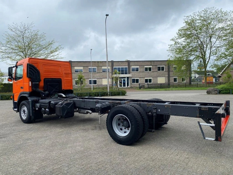 Volvo FM9-260 / HYDRAULICS / NL TRUCK / AUTOMATIC / EURO-3 / 2005 - Chassis vrachtwagen: afbeelding 3 Volvo FM9-260 / HYDRAULICS / NL TRUCK / AUTOMATIC / EURO-3 / 2005 - Chassis vrachtwagen: afbeelding 3
