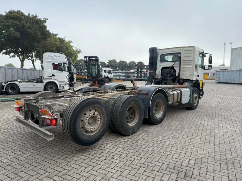 Volvo FMX 450 / ENGINE RUNNING / 8X4 / VEB / ONLY:260642 KM / PTO / LIFT+LENKACHSE / ALCOA / AUTOMATIC / EURO-6 / 2014 - Chassis vrachtwagen: afbeelding 5 Volvo FMX 450 / ENGINE RUNNING / 8X4 / VEB / ONLY:260642 KM / PTO / LIFT+LENKACHSE / ALCOA / AUTOMATIC / EURO-6 / 2014 - Chassis vrachtwagen: afbeelding 5