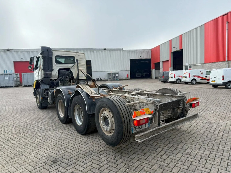 Volvo FMX 450 / ENGINE RUNNING / 8X4 / VEB / ONLY:260642 KM / PTO / LIFT+LENKACHSE / ALCOA / AUTOMATIC / EURO-6 / 2014 - Chassis vrachtwagen: afbeelding 3 Volvo FMX 450 / ENGINE RUNNING / 8X4 / VEB / ONLY:260642 KM / PTO / LIFT+LENKACHSE / ALCOA / AUTOMATIC / EURO-6 / 2014 - Chassis vrachtwagen: afbeelding 3