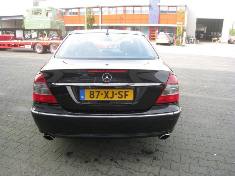 Mercedes-Benz E-Klasse 280 CDI, Sport - Sedan: afbeelding 3 Mercedes-Benz E-Klasse 280 CDI, Sport - Sedan: afbeelding 3