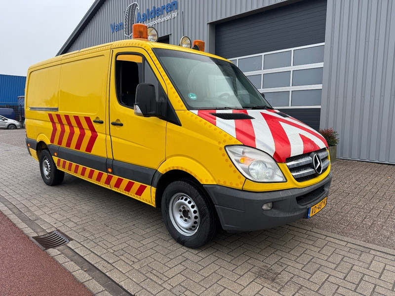 Mercedes-Benz Sprinter 316, Like new, BF3 Begleit- Escort- Convoi execptionnel, L2/H1 - Gesloten bestelwagen: afbeelding 1 Mercedes-Benz Sprinter 316, Like new, BF3 Begleit- Escort- Convoi execptionnel, L2/H1 - Gesloten bestelwagen: afbeelding 1