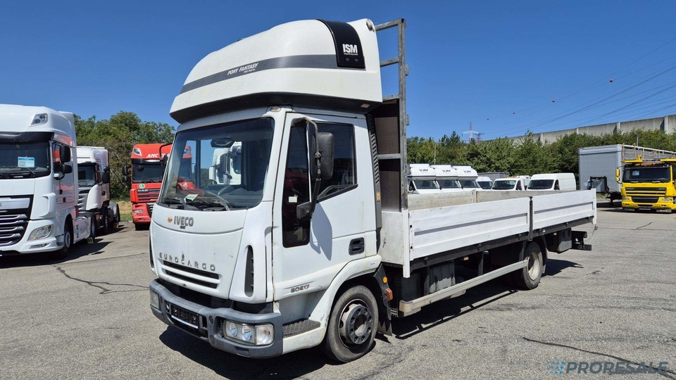 IVECO EUROCARGO ML 80E17 - valník - Vrachtwagen met open laadbak: afbeelding 2 IVECO EUROCARGO ML 80E17 - valník - Vrachtwagen met open laadbak: afbeelding 2