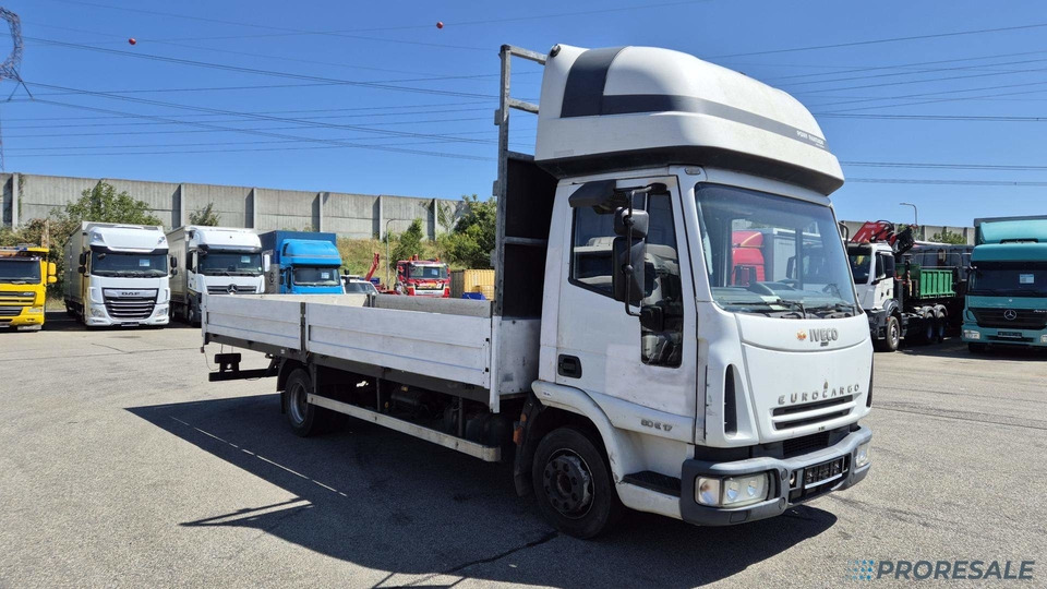IVECO EUROCARGO ML 80E17 - valník - Vrachtwagen met open laadbak: afbeelding 1 IVECO EUROCARGO ML 80E17 - valník - Vrachtwagen met open laadbak: afbeelding 1