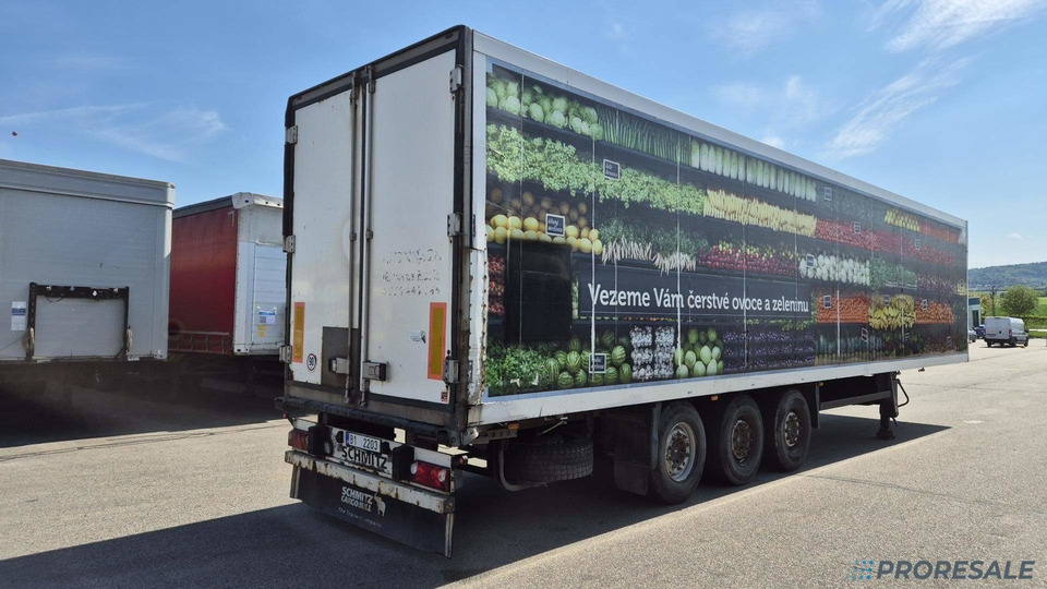 SCHMITZ CARGOBULL SKO 24/L - 13.4 FP60 COOL - mrazírenský - MULTITEMP + dělící stěna + agregát CARRIER MAXINA 1300 Mt - Koelwagen oplegger: afbeelding 3 SCHMITZ CARGOBULL SKO 24/L - 13.4 FP60 COOL - mrazírenský - MULTITEMP + dělící stěna + agregát CARRIER MAXINA 1300 Mt - Koelwagen oplegger: afbeelding 3