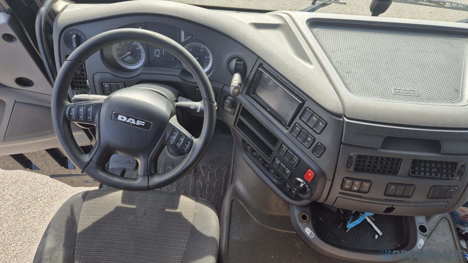 DAF XF 460 FT LOW DECK SC EURO 6 - Trekker: afbeelding 4 DAF XF 460 FT LOW DECK SC EURO 6 - Trekker: afbeelding 4