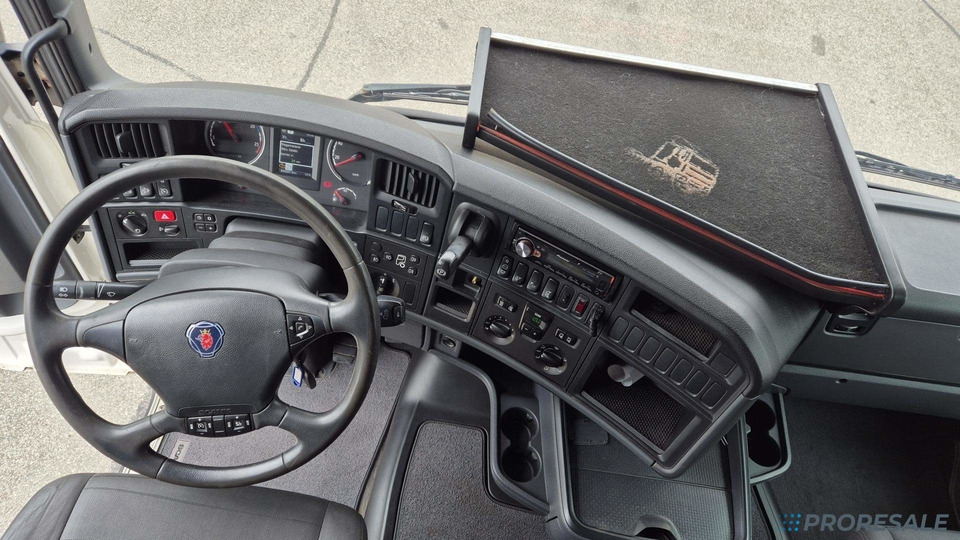 SCANIA R450 N320 TOP LINE EURO 6 - Trekker: afbeelding 4 SCANIA R450 N320 TOP LINE EURO 6 - Trekker: afbeelding 4