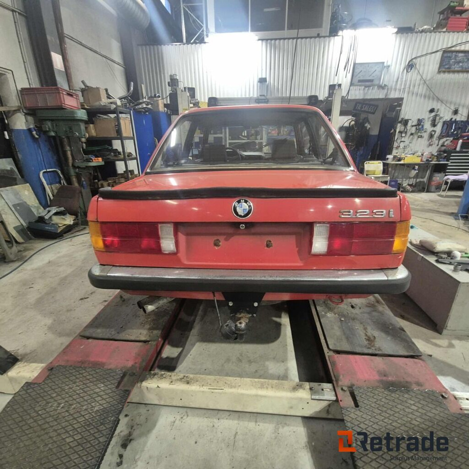 1984 BMW 323 i..Se video - Personenwagen: afbeelding 3 1984 BMW 323 i..Se video - Personenwagen: afbeelding 3