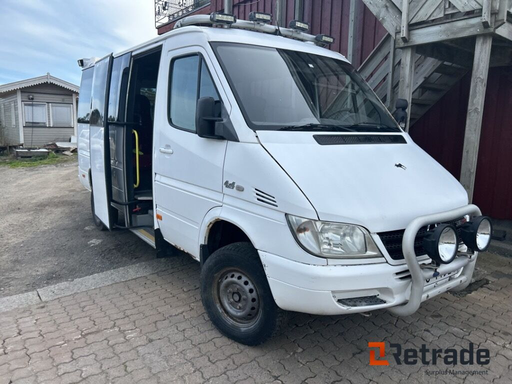 2005 Minibuss MERCEDES-BENZ 316CDI/35KA - Minibus, Personenvervoer: afbeelding 2 2005 Minibuss MERCEDES-BENZ 316CDI/35KA - Minibus, Personenvervoer: afbeelding 2