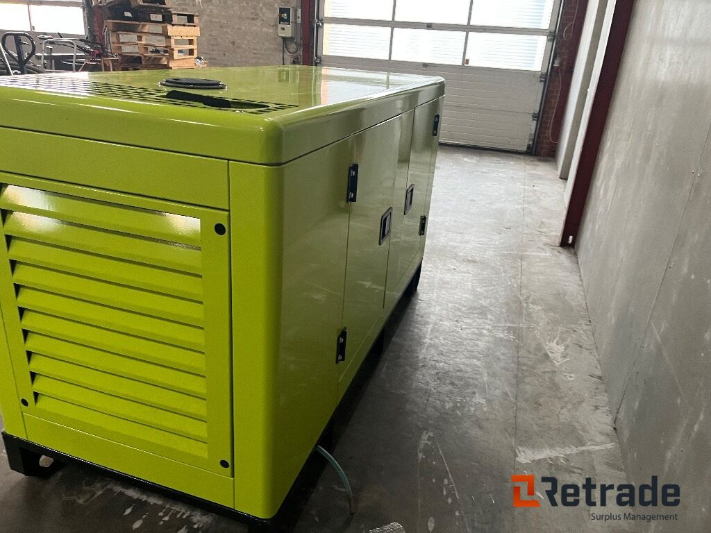 Generator Compal Power VG-R30 Generator - Bouwmachine: afbeelding 5 Generator Compal Power VG-R30 Generator - Bouwmachine: afbeelding 5