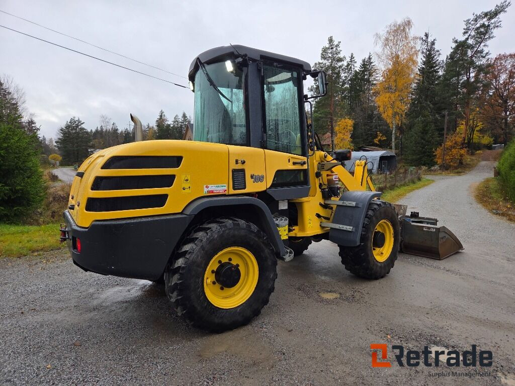 Hjullastare Yanmar V100 Med Vikplog och Sandskopa Panolinolja - Bouwmachine: afbeelding 4 Hjullastare Yanmar V100 Med Vikplog och Sandskopa Panolinolja - Bouwmachine: afbeelding 4