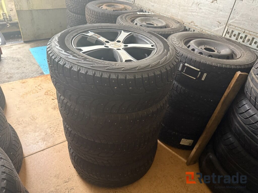 Däck Hankook 245/65R17 107T - Bouwmaterieel: afbeelding 1 Däck Hankook 245/65R17 107T - Bouwmaterieel: afbeelding 1