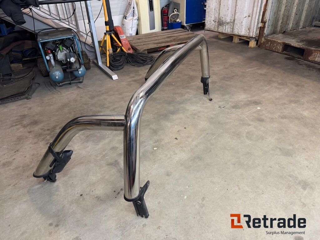 Flakbåge med bromsljus till Ford Ranger , ny - oanvänd - Carrosserie en exterieur voor Vrachtwagen: afbeelding 4 Flakbåge med bromsljus till Ford Ranger , ny - oanvänd - Carrosserie en exterieur voor Vrachtwagen: afbeelding 4