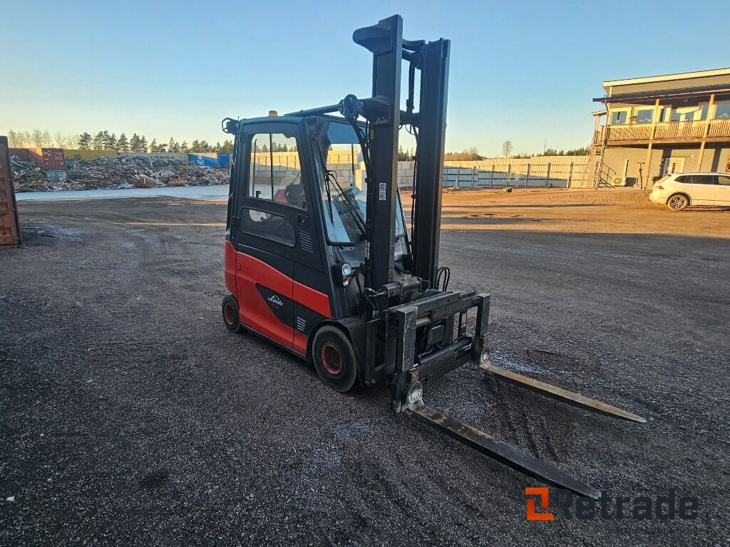 Motviktstruck Linde E25 HL -00 / 600 - Industriële machine: afbeelding 5 Motviktstruck Linde E25 HL -00 / 600 - Industriële machine: afbeelding 5