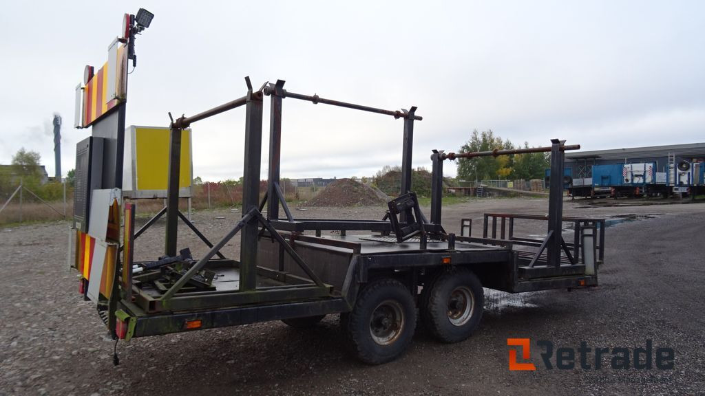 Kabelvagn Nr3/3 skyltvagn med varningsljus - Bouwmaterieel: afbeelding 5 Kabelvagn Nr3/3 skyltvagn med varningsljus - Bouwmaterieel: afbeelding 5