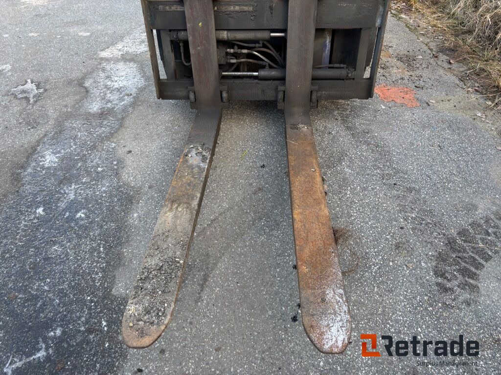 Komatsu FD40t-7 truck - Diesel heftruck: afbeelding 4 Komatsu FD40t-7 truck - Diesel heftruck: afbeelding 4