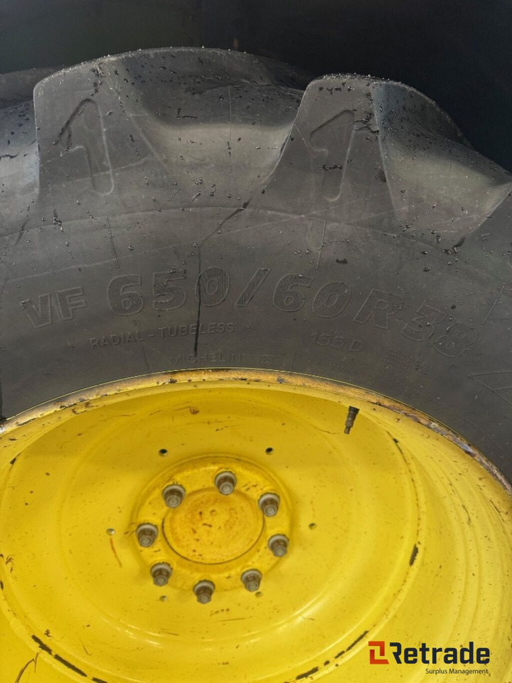 Landbouwmachine JOHN DEERE 6420S - 7114 timer - 2006 Modell: afbeelding 11 Landbouwmachine JOHN DEERE 6420S - 7114 timer - 2006 Modell: afbeelding 11