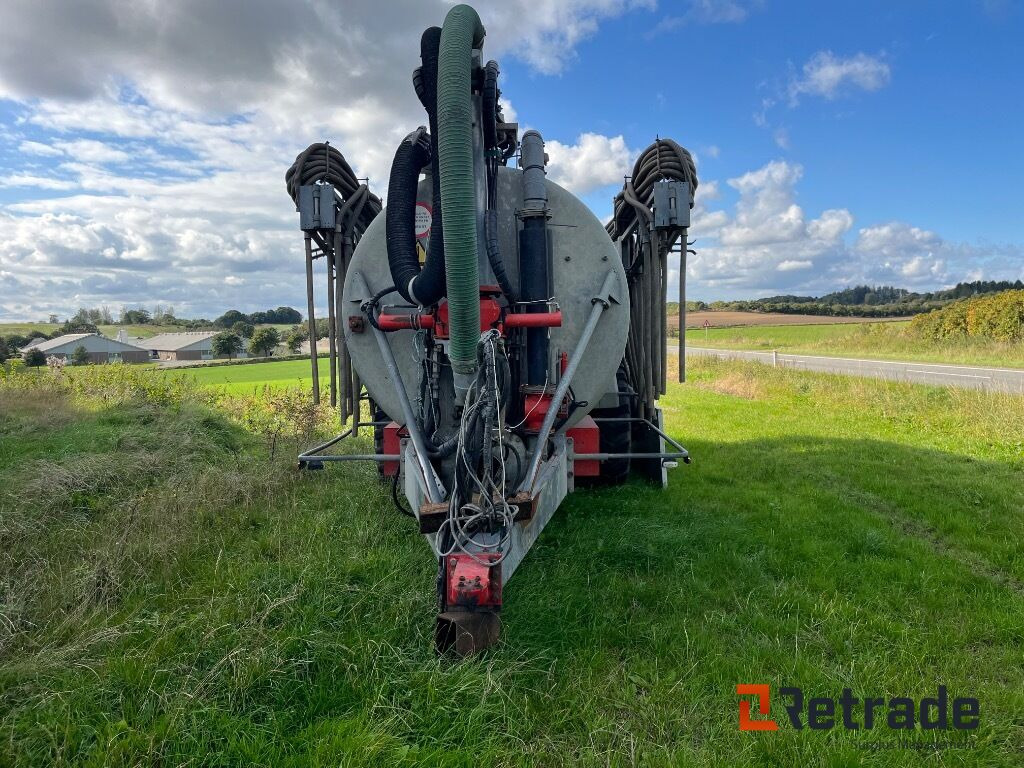Landbrugsudstyr KIMADAN B 20000 Gyllevogn med slæbeslanger - Mesttank: afbeelding 2 Landbrugsudstyr KIMADAN B 20000 Gyllevogn med slæbeslanger - Mesttank: afbeelding 2