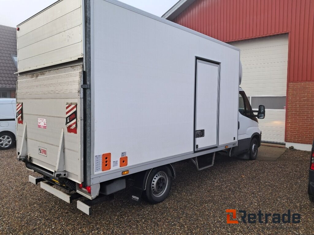 Varevogn Iveco 35s18 3,0d Wb4100 Aut. - Personenwagen: afbeelding 4 Varevogn Iveco 35s18 3,0d Wb4100 Aut. - Personenwagen: afbeelding 4