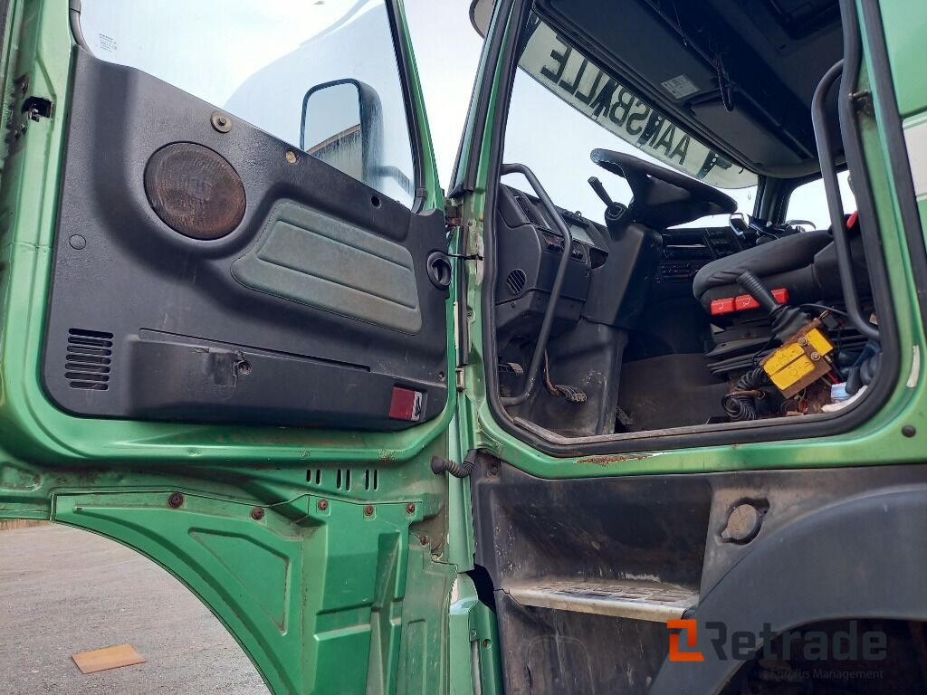 Volvo FH12,420 6x2 med container wire hejs og HMF kran. - Kipper vrachtwagen: afbeelding 5 Volvo FH12,420 6x2 med container wire hejs og HMF kran. - Kipper vrachtwagen: afbeelding 5